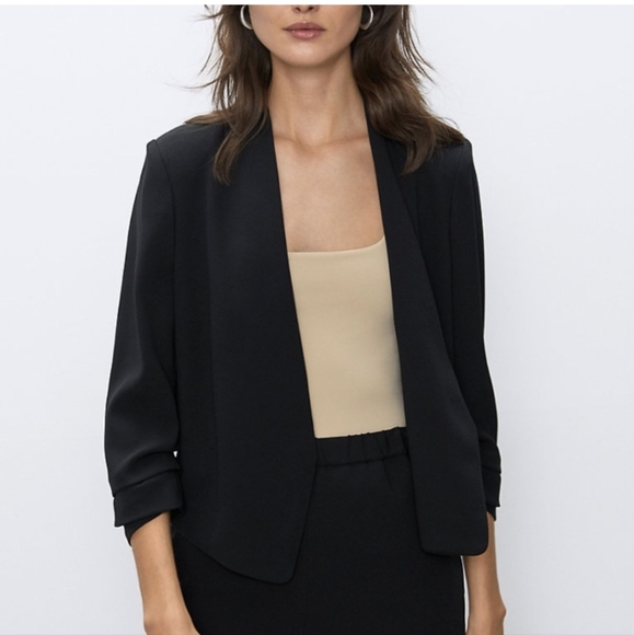 ARITZIA BABATON Power Hip Crop Blazer Black Short Open Jacket Size 12 - Picture 4 of 14